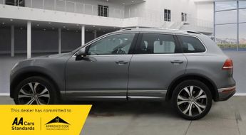 Volkswagen Touareg V6 R-LINE TDI BLUEMOTION TECHNOLOGY