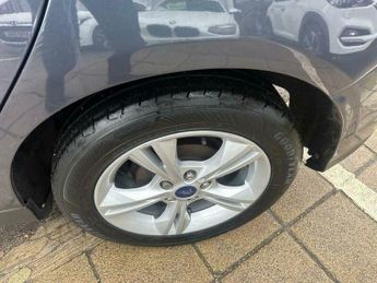 Ford Focus 1.6 Zetec Powershift Euro 5 5dr