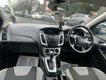 Ford Focus 1.6 Zetec Powershift Euro 5 5dr