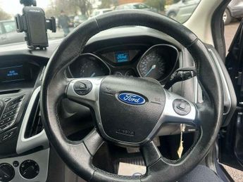 Ford Focus 1.6 Zetec Powershift Euro 5 5dr