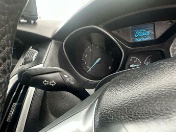 Ford Focus 1.6 Zetec Powershift Euro 5 5dr