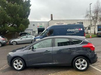Ford Focus 1.6 Zetec Powershift Euro 5 5dr