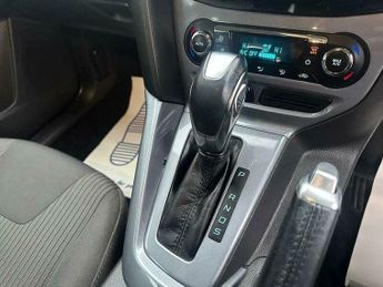Ford Focus 1.6 Titanium Navigator Powershift Euro 5 5dr