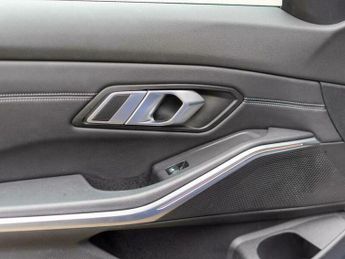 BMW 3 SERIES 2.0 330e 12kWh M Sport Touring Auto Euro 6 (s/s) 5dr