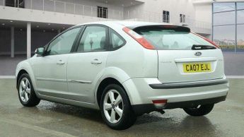 Ford Focus 1.6 Zetec Climate 5dr