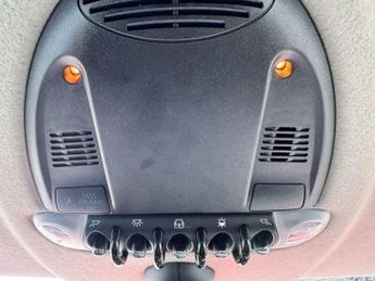 MINI Hatch 1.6 Cooper Steptronic Euro 5 3dr