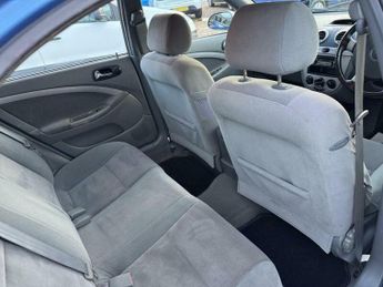Chevrolet Lacetti 1.6 SX 5dr