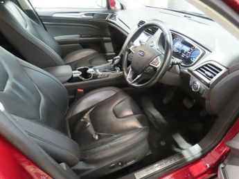 Ford Mondeo 2.0 TDCi Titanium Powershift Euro 6 (s/s) 5dr