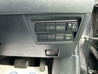 Toyota Yaris 1.5 VVT-h Design E-CVT Euro 6 (s/s) 5dr