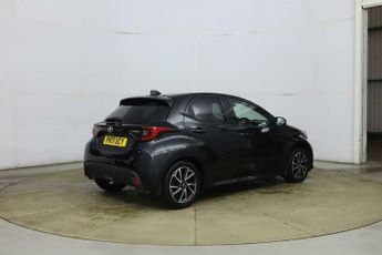 Toyota Yaris 1.5 VVT-h Design E-CVT Euro 6 (s/s) 5dr