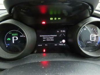 Toyota Yaris 1.5 VVT-h Design E-CVT Euro 6 (s/s) 5dr