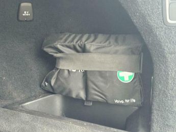 Volvo XC90 2.0 D5 PowerPulse Inscription Auto 4WD Euro 6 (s/s) 5dr