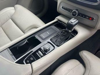 Volvo XC90 2.0 D5 PowerPulse Inscription Auto 4WD Euro 6 (s/s) 5dr