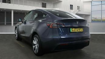 Tesla Model Y LONG RANGE AWD