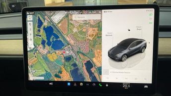 Tesla Model Y LONG RANGE AWD