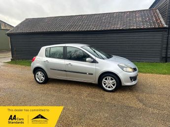 Renault Clio DYNAMIQUE 16V