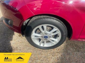 Ford Fiesta 1.6 Zetec Hatchback 5dr Petrol Powershift (138 g/km, 104 bhp)