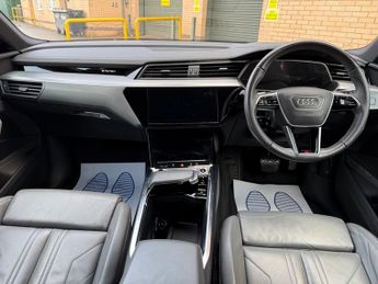 Audi E-TRON QUATTRO S LINE