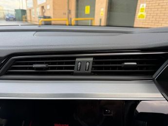 Audi E-TRON QUATTRO S LINE