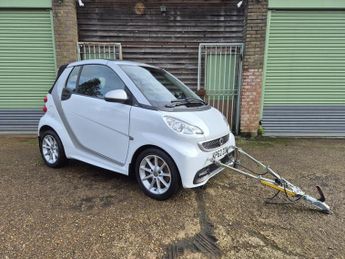 Smart ForTwo 1.0 MHD Passion Convertible SoftTouch Auto, Motorhome Tow Car (E
