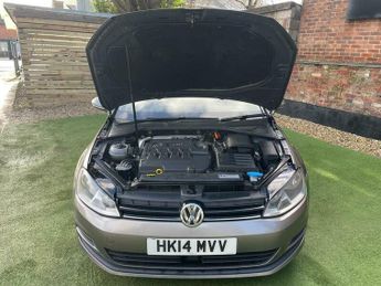 Volkswagen Golf SE TDI BLUEMOTION TECHNOLOGY DSG