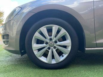 Volkswagen Golf SE TDI BLUEMOTION TECHNOLOGY DSG