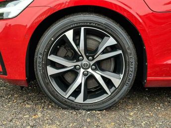 Volvo S60 2.0h T8 Twin Engine 11.6kWh R-Design Plus Auto AWD Euro 6 (s/s) 