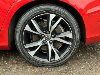 Volvo S60 2.0h T8 Twin Engine 11.6kWh R-Design Plus Auto AWD Euro 6 (s/s) 