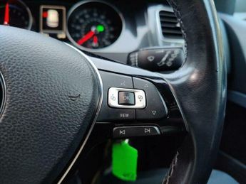 Volkswagen Golf 35.8kWh e-Golf Auto 5dr