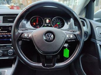 Volkswagen Golf 35.8kWh e-Golf Auto 5dr