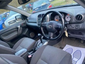 Toyota RAV4 2.0 VVT-i XT-R 4WD 5dr