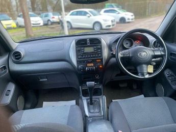 Toyota RAV4 2.0 VVT-i XT-R 4WD 5dr