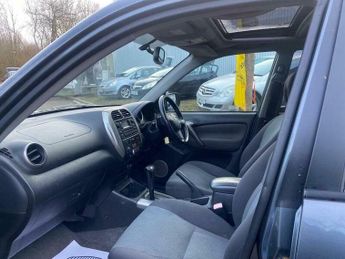 Toyota RAV4 2.0 VVT-i XT-R 4WD 5dr