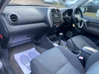 Toyota RAV4 2.0 VVT-i XT-R 4WD 5dr