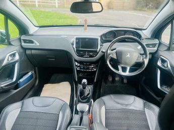 Peugeot 2008 1.2 VTi PureTech Allure Euro 5 5dr