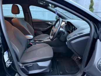 Ford Focus 1.5T EcoBoost ST-Line Auto Euro 6 (s/s) 5dr