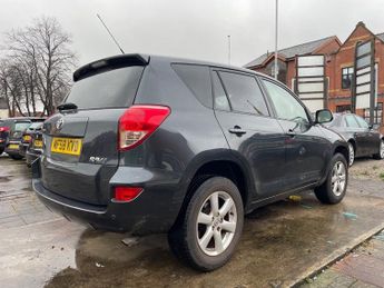 Toyota RAV4 VVTI XTR