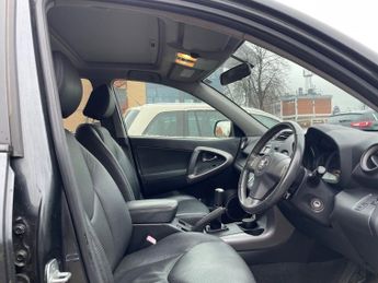 Toyota RAV4 VVTI XTR