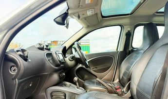 Smart ForFour EQ 17.6kWh Prime (Premium) Auto 5dr (22kW Charger)