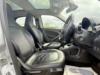 Smart ForFour EQ 17.6kWh Prime (Premium) Auto 5dr (22kW Charger)