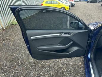 Audi A3 1.6 TDI Sport S Tronic Euro 5 (s/s) 3dr