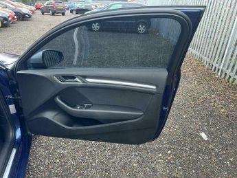Audi A3 1.6 TDI Sport S Tronic Euro 5 (s/s) 3dr