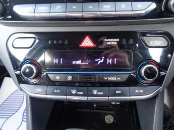 Hyundai Ioniq 1.6 h-GDi Premium DCT Euro 6 (s/s) 5dr