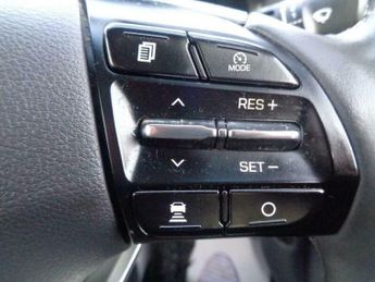 Hyundai Ioniq 1.6 h-GDi Premium DCT Euro 6 (s/s) 5dr