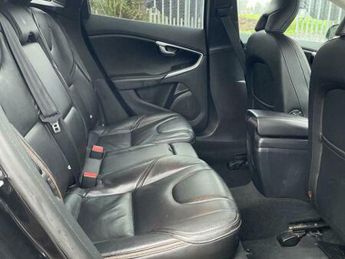 Volvo V40 2.0 D2 Pro Hatchback 5dr Diesel Auto Euro 6 (s/s) (120 ps)