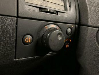 Vauxhall Meriva 1.6i 16v Breeze Easytronic 5dr