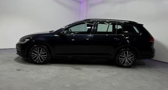Volkswagen Golf SE NAVIGATION TDI BLUEMOTION TECHNOLOGY DSG