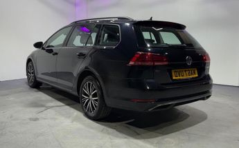 Volkswagen Golf SE NAVIGATION TDI BLUEMOTION TECHNOLOGY DSG