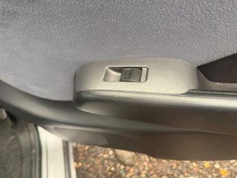 Honda Jazz 1.4 i-DSI SE CVT-7 5dr