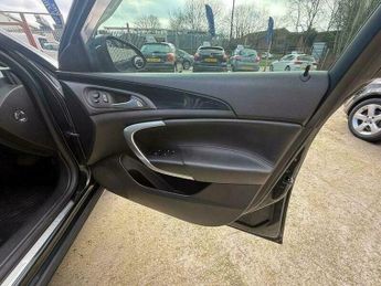 Vauxhall Insignia 2.0 CDTi Tech Line Sports Tourer Auto Euro 5 5dr